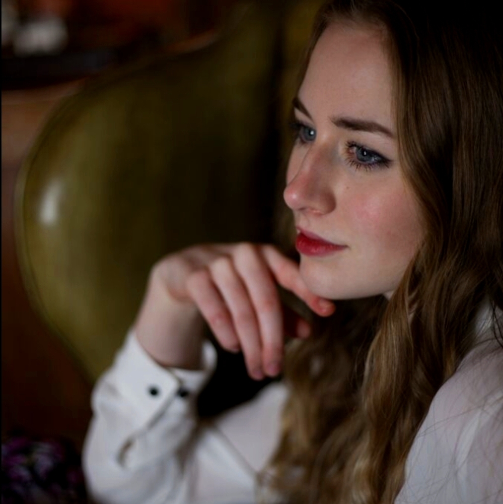 Meet your Posher, Carole